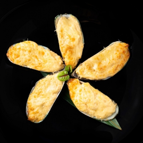 Запеченные Мидии под чесночно-сырным соусом Запеченные Мидии под чесночно-сырным соусом