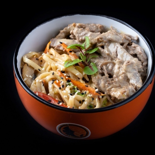 Wok с говядиной в сливочном соусе Wok с говядиной в сливочном соусе