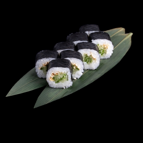 Маки с огурцом Маки с огурцом